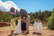 angela_travis_004-red-rock-crossing-verde-valley-rd-sedona-wedding-photo-sedona-wedding-location